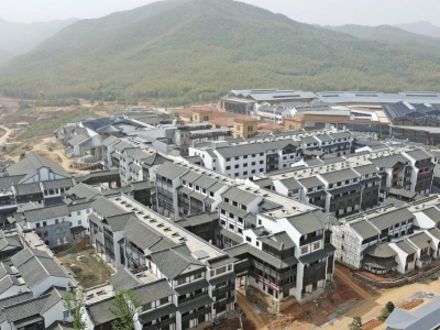 宜興窯湖小鎮(zhèn)二標(biāo)段配電房國(guó)慶前順利完成送電！